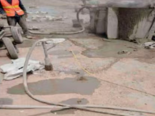 商河水泥混凝土路面板底注浆技术 路面脱空注浆整治方案